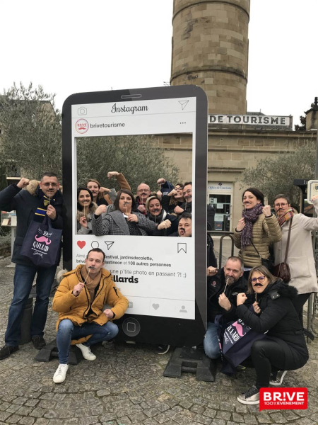 Photo d'une équipe de salariés ayant participé à une actiovité cohesion à Brive